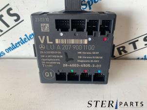Gebruikte Deur module Mercedes E (C207) E-350 CDI V6 24V Prijs € 19,95 Margeregeling aangeboden door Sterparts Mercedes specialist