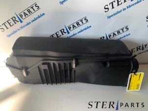 Gebruikte Luchtfilterhuis Mercedes E (W211) 2.2 E-220 CDI 16V Prijs € 24,95 Margeregeling aangeboden door Sterparts Mercedes specialist