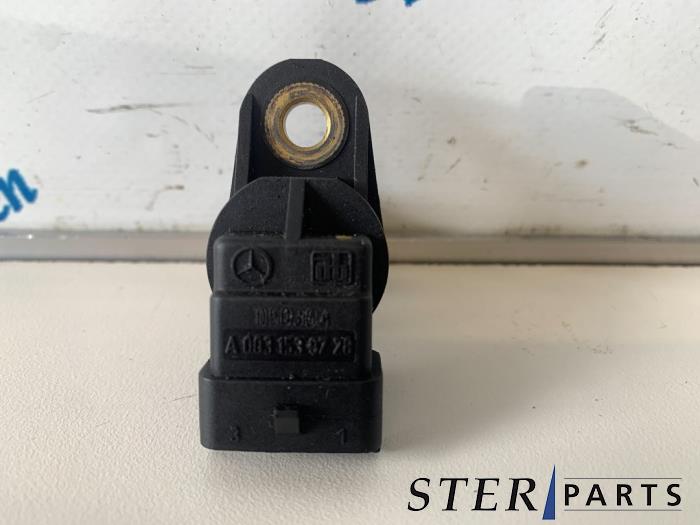 Nokkenas Sensor van een Mercedes-Benz E (W210) 2.2 E-200 CDI 16V 1999