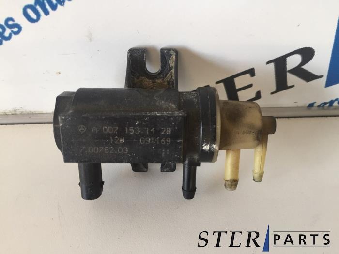 Gebruikte Overdrukklep Turbo Mercedes Sprinter 3t (906.71) 210 CDI 16V Prijs € 24,95 Margeregeling aangeboden door Sterparts Mercedes specialist