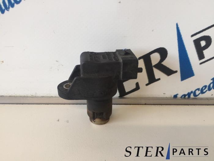 Gebruikte Nokkenas Sensor Mercedes CLS (C219) 500 5.0 V8 24V Prijs € 24,95 Margeregeling aangeboden door Sterparts Mercedes specialist