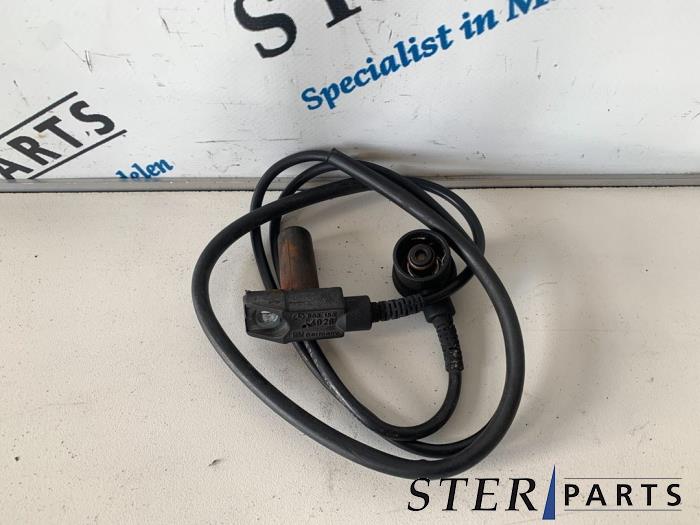 Gebruikte Krukas sensor Mercedes C (W202) 2.0 C-200 CGI 16V Prijs € 50,00 Margeregeling aangeboden door Sterparts Mercedes specialist