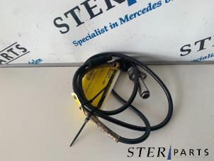 Gebruikte ABS Sensor Mercedes SL (R129) 3.0 300 SL Prijs € 45,00 Margeregeling aangeboden door Sterparts Mercedes specialist