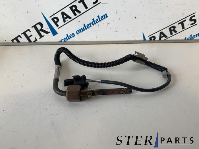 Gebruikte Uitlaat temperatuursensor Mercedes C (W204) 2.2 C-220 CDI 16V BlueEFFICIENCY Prijs € 34,95 Margeregeling aangeboden door Sterparts Mercedes specialist
