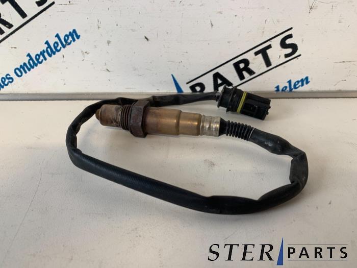 Lambda Sonde van een Mercedes-Benz SL (R230) 3.7 SL-350 V6 18V 2004