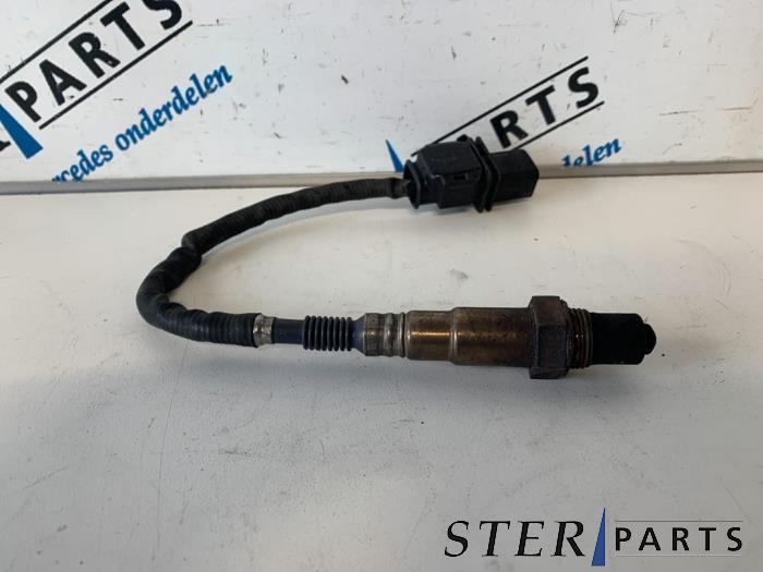 Gebruikte Lambda Sonde Mercedes S (W221) 3.0 S-320 CDI 24V Prijs € 29,95 Margeregeling aangeboden door Sterparts Mercedes specialist