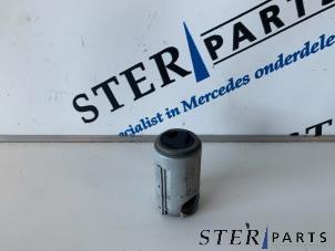 Gebruikte PDC Sensor Mercedes E (W210) 2.0 E-200 D 16V Prijs € 25,00 Margeregeling aangeboden door Sterparts Mercedes specialist
