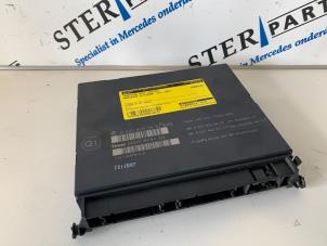 Gebruikte Computer Body Control Mercedes S (W221) 3.0 S-320 CDI 24V Prijs € 75,00 Margeregeling aangeboden door Sterparts Mercedes specialist