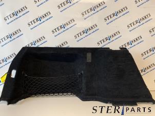 Gebruikte Kofferbakbekleding links Mercedes C Estate (S205) C-220 CDI BlueTEC, C-220 d 2.2 16V Prijs € 45,00 Margeregeling aangeboden door Sterparts Mercedes specialist