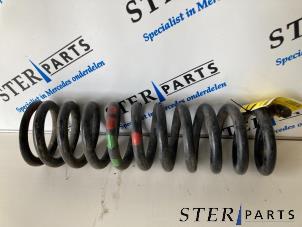 Gebruikte Veerschroef voor Mercedes SL (R129) 2.8 SL-280 V6 24V Prijs € 35,00 Margeregeling aangeboden door Sterparts Mercedes specialist