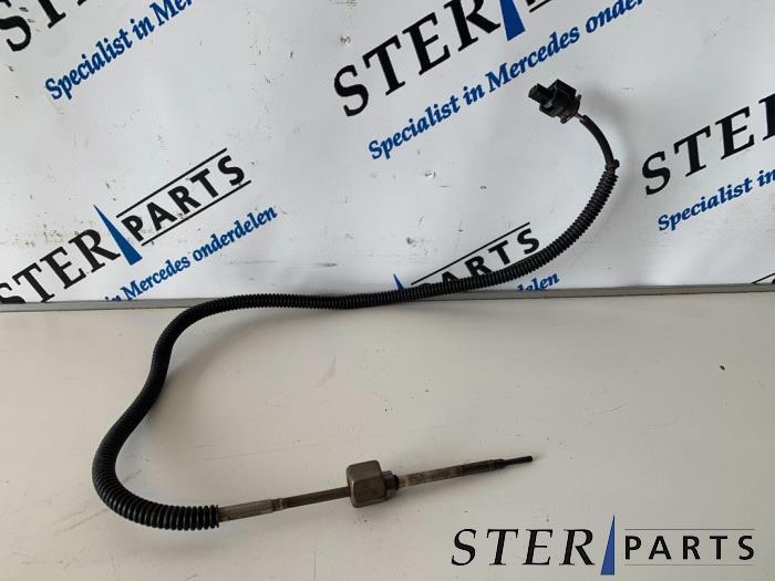 Gebruikte Uitlaat temperatuursensor Mercedes C Estate (S205) C-220 CDI BlueTEC, C-220 d 2.2 16V Prijs € 29,50 Margeregeling aangeboden door Sterparts Mercedes specialist