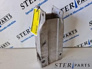 Gebruikte Chassisbalk voor Mercedes C Estate (S204) 2.2 C-180 CDI 16V BlueEFFICIENCY Prijs € 19,95 Margeregeling aangeboden door Sterparts Mercedes specialist