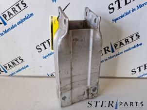 Gebruikte Chassisbalk voor Mercedes C Estate (S204) 2.2 C-180 CDI 16V BlueEFFICIENCY Prijs € 19,95 Margeregeling aangeboden door Sterparts Mercedes specialist