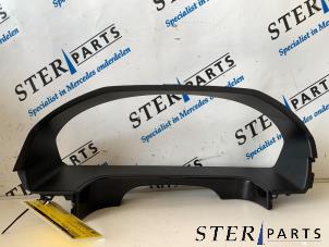 Gebruikte Dashboard deel Mercedes E (W212) E-220 CDI 16V BlueEfficiency,BlueTEC Prijs € 9,50 Margeregeling aangeboden door Sterparts Mercedes specialist