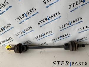 Gebruikte Steekas rechts-achter Mercedes E (W212) E-220 CDI 16V BlueEfficiency,BlueTEC Prijs € 34,95 Margeregeling aangeboden door Sterparts Mercedes specialist