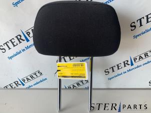 Gebruikte Hoofdsteun Mercedes C Estate (S204) 1.6 C-180 16V BlueEfficiency Prijs € 20,00 Margeregeling aangeboden door Sterparts Mercedes specialist