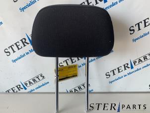 Gebruikte Hoofdsteun Mercedes C Estate (S204) 1.6 C-180 16V BlueEfficiency Prijs € 20,00 Margeregeling aangeboden door Sterparts Mercedes specialist