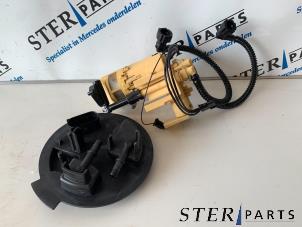 Gebruikte Tank element Pomp Mercedes C Estate (S205) C-220 CDI BlueTEC, C-220 d 2.2 16V Prijs € 49,50 Margeregeling aangeboden door Sterparts Mercedes specialist