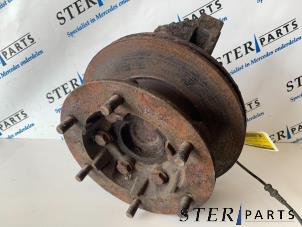 Gebruikte Asschenkel rechts-voor Mercedes Sprinter 5t (906.15/906.25) 513 CDI 16V Prijs € 181,50 Inclusief btw aangeboden door Sterparts Mercedes specialist