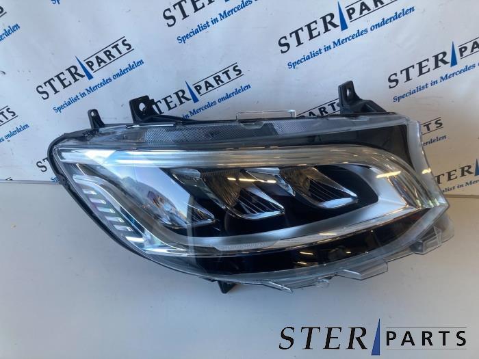 Sprinter W906 2006-2013 Koplamp Links Sprinter W906 2006-2013 Koplamp Links