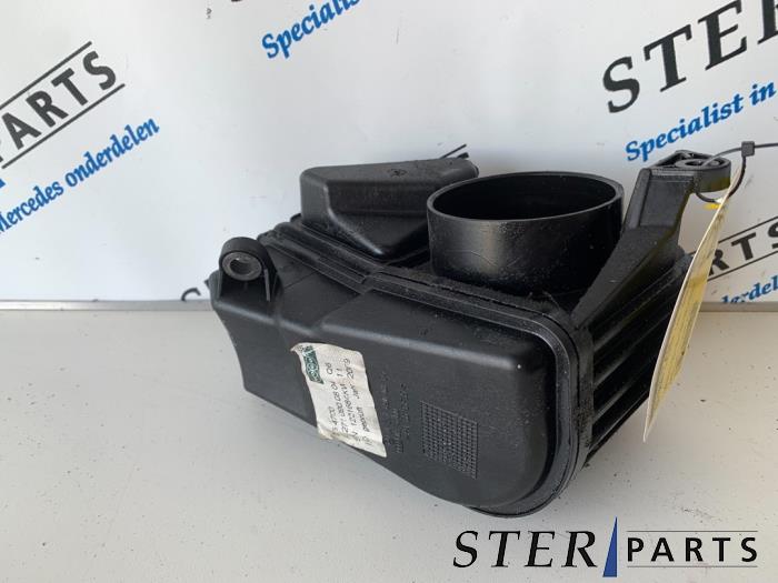 Gebruikte Intercooler Buis Mercedes C (W204) 1.6 C-180K 16V BlueEfficiency Prijs € 24,95 Margeregeling aangeboden door Sterparts Mercedes specialist