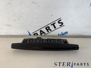 Gebruikte PDC Module Mercedes C (W204) 2.2 C-200 CDI 16V Eco Prijs € 14,95 Margeregeling aangeboden door Sterparts Mercedes specialist