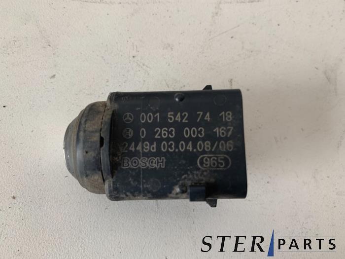 PDC Sensor van een Mercedes-Benz E Combi (S211) 2.2 E-220 CDI 16V 2003