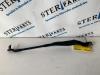 Mercedes-Benz E Combi (S211) 2.2 E-220 CDI 16V Ruitenwisserarm voor