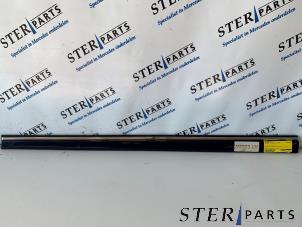 Gebruikte Deurlijst Mercedes C (W203) 2.0 C-180 16V Prijs € 14,95 Margeregeling aangeboden door Sterparts Mercedes specialist