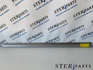Gebruikte Deurlijst Mercedes C Combi (S203) 1.8 C-200K 16V Prijs € 19,95 Margeregeling aangeboden door Sterparts Mercedes specialist