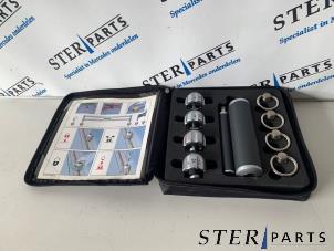 Gebruikte Diversen Mercedes E Combi (S211) 3.2 E-320 CDI 24V Prijs € 74,50 Margeregeling aangeboden door Sterparts Mercedes specialist