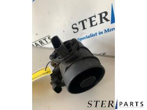 Gebruikte Luchtmassameter Mercedes E Combi (S211) 3.2 E-320 CDI 24V Prijs € 34,95 Margeregeling aangeboden door Sterparts Mercedes specialist