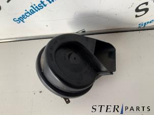 Gebruikte Claxon Mercedes B (W245) 2.0 B-200 16V Turbo Prijs € 24,95 Margeregeling aangeboden door Sterparts Mercedes specialist