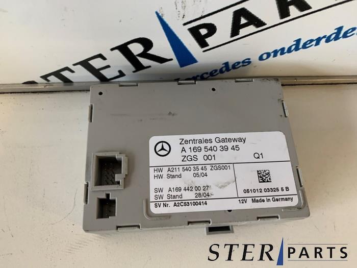 Gateway module van een Mercedes-Benz B (W245) 2.0 B-200 16V Turbo 2005