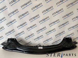 Gebruikte Bumperframe voor Mercedes Sprinter 3,5t (907.6/910.6) 311 CDI 2.0 D FWD Prijs € 253,50 Inclusief btw aangeboden door Sterparts Mercedes specialist