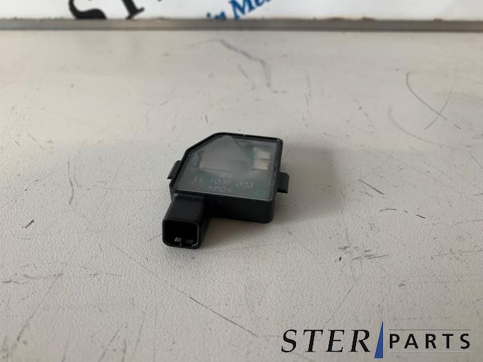 Gebruikte Dode hoek sensor Mercedes Sprinter 3t (910.6) 211 CDI 2.1 D FWD Prijs € 180,90 Inclusief btw aangeboden door Sterparts Mercedes specialist