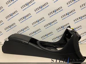 Gebruikte Middenconsoles Mercedes CLS (C219) 350 CGI 3.5 V6 24V Prijs € 94,50 Margeregeling aangeboden door Sterparts Mercedes specialist