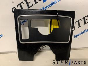 Gebruikte Dashboard deel Mercedes E Estate (S212) E-220 CDI 16V BlueEfficiency Prijs € 14,95 Margeregeling aangeboden door Sterparts Mercedes specialist