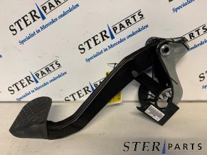 Gebruikte Rempedaal Mercedes E (W212) E-350 CDI BlueEfficiency 3.0 V6 24V Prijs € 19,50 Margeregeling aangeboden door Sterparts Mercedes specialist