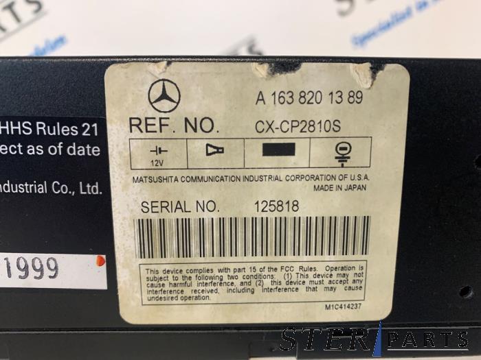 CD Wisselaar van een Mercedes-Benz ML I (163) 2.7 270 CDI 20V 2003