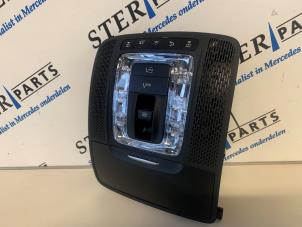 Gebruikte Binnenverlichting voor Mercedes GLE (V167) 350de 2.0 Turbo 16V 4-Matic Prijs € 124,50 Margeregeling aangeboden door Sterparts Mercedes specialist