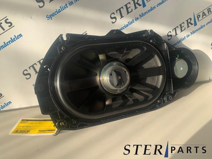 Gebruikte Subwoofer Mercedes E (W212) E-350 CDI BlueEfficiency 3.0 V6 24V Prijs € 74,50 Margeregeling aangeboden door Sterparts Mercedes specialist