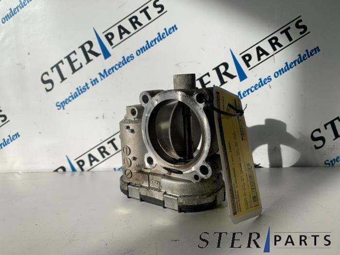 Gasklephuis van een Mercedes-Benz C Estate (S204) 2.2 C-200 CDI 16V . 2009