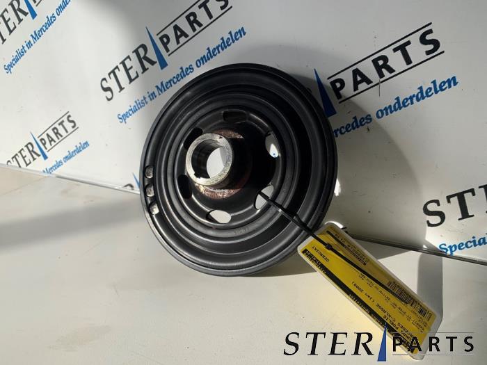 Gebruikte Poelie Krukas Mercedes C Estate (S204) 2.2 C-200 CDI 16V . Prijs € 24,95 Margeregeling aangeboden door Sterparts Mercedes specialist