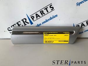 Gebruikte Sierlijst Mercedes E (W210) 2.0 E-200K 16V Prijs € 12,50 Margeregeling aangeboden door Sterparts Mercedes specialist