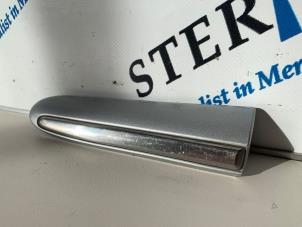 Gebruikte Carrosserielijst Mercedes S (W220) 4.3 S-430 V8 24V Prijs € 14,95 Margeregeling aangeboden door Sterparts Mercedes specialist