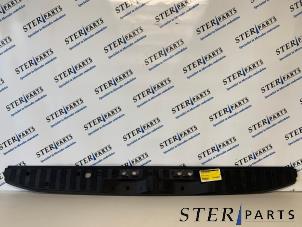 Gebruikte Bekleding achterinstap Mercedes Sprinter 3,5t (906.73) 310 CDI 16V Prijs € 15,13 Inclusief btw aangeboden door Sterparts Mercedes specialist