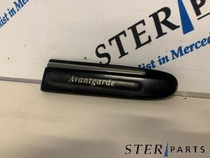 Gebruikte Carrosserielijst Mercedes E (W211) 2.7 E-270 CDI 20V Prijs € 12,50 Margeregeling aangeboden door Sterparts Mercedes specialist