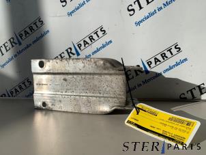 Gebruikte Chassisbalk voor Mercedes C Estate (S204) 2.2 C-200 CDI 16V . Prijs € 19,95 Margeregeling aangeboden door Sterparts Mercedes specialist