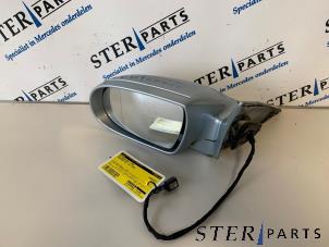 Gebruikte Spiegel Buiten links Mercedes SLK (R171) 3.5 350 V6 24V Prijs € 94,50 Margeregeling aangeboden door Sterparts Mercedes specialist